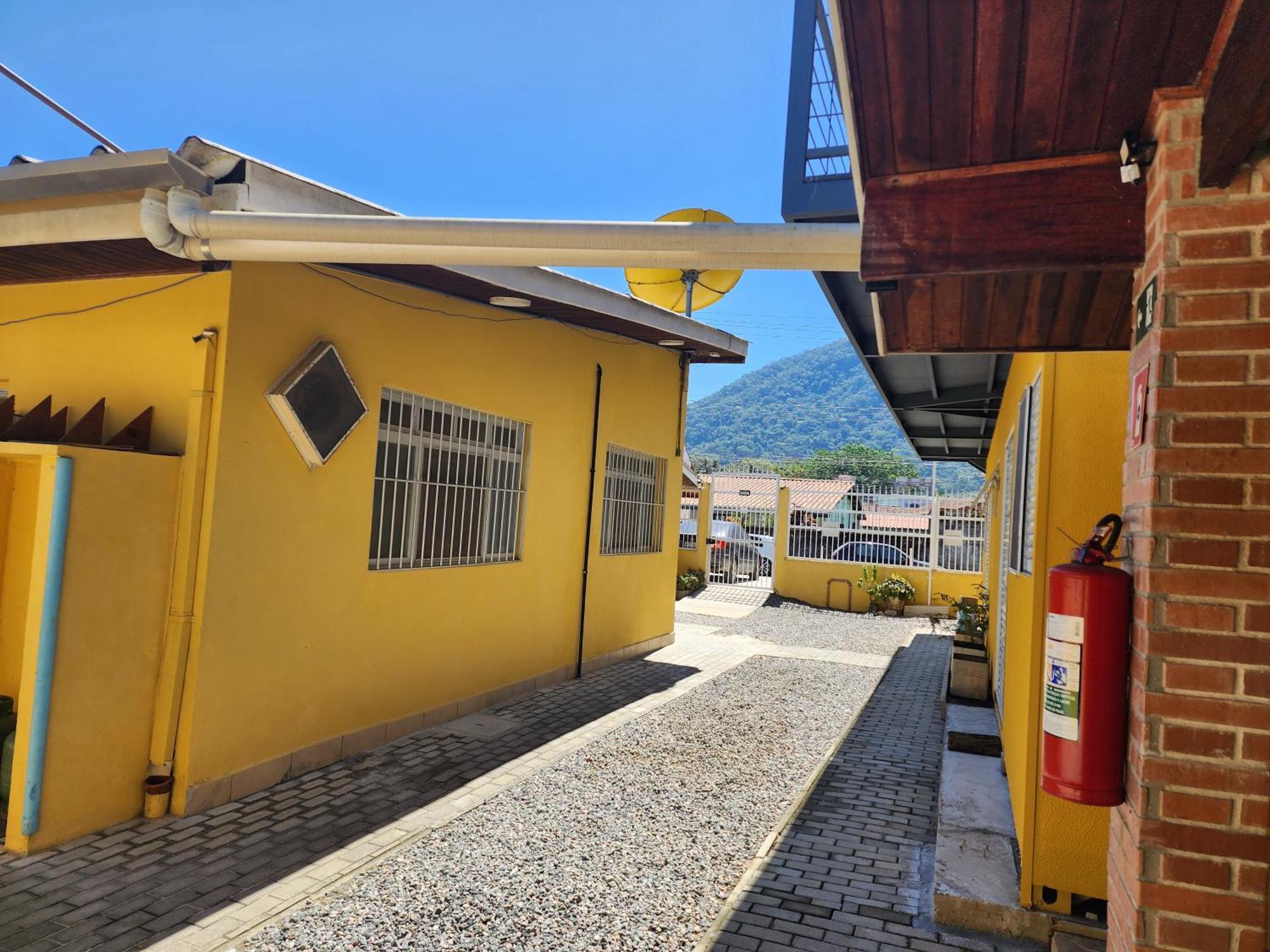 Homestay Encantos Do Lazaro *